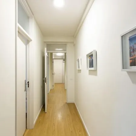 Aposentus - Elegant Functionality Downtown * Porto