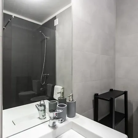 Appartement Aposentus - Elegant Functionality Downtown Porto
