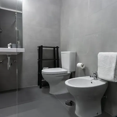 Aposentus - Elegant Functionality Downtown Appartement *