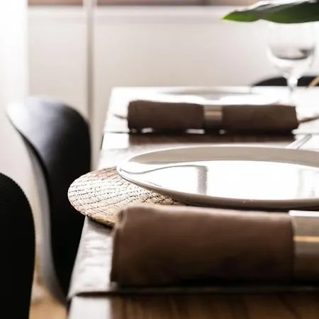 Appartement Aposentus - Elegant Functionality Downtown Porto