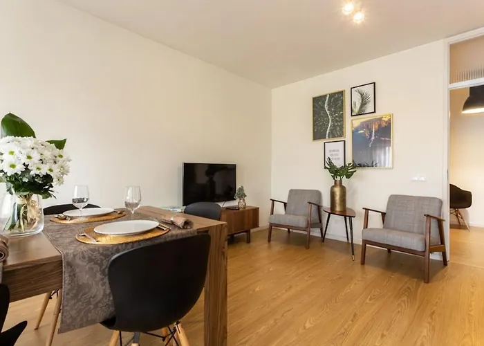 Aposentus - Elegant Functionality Downtown Apartman Porto