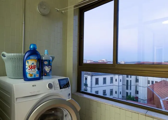 Aposentus - Elegant Functionality Downtown Apartman