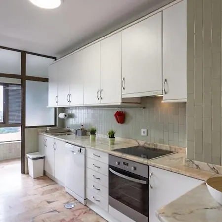 Aposentus - Elegant Functionality Downtown * Porto