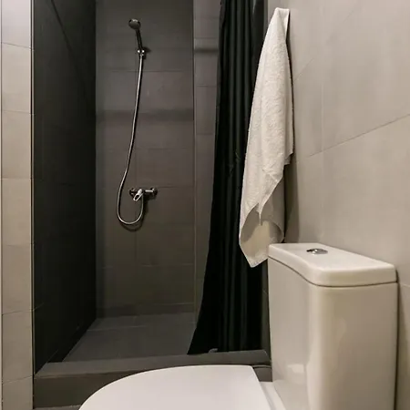 Aposentus - Elegant Functionality Downtown Porto