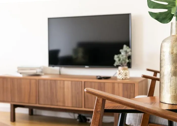 Aposentus - Elegant Functionality Downtown Oporto