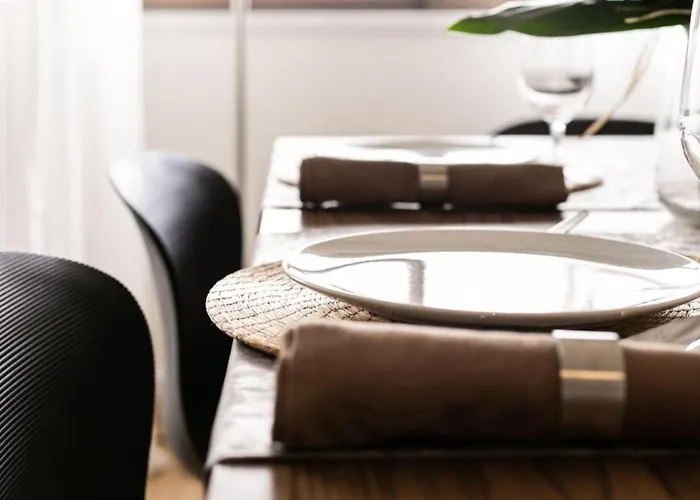 Appartement Aposentus - Elegant Functionality Downtown Oporto