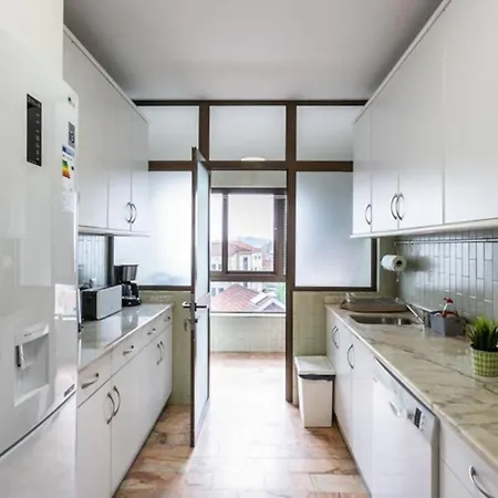 Aposentus - Elegant Functionality Downtown * 波尔图