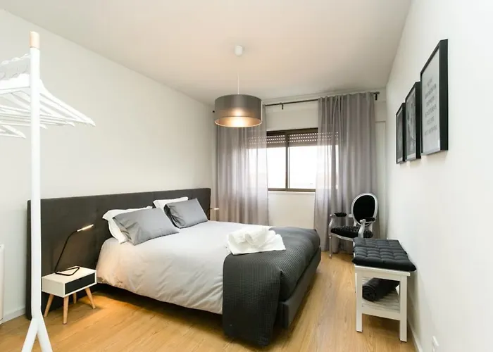 Apartmán Aposentus - Elegant Functionality Downtown *